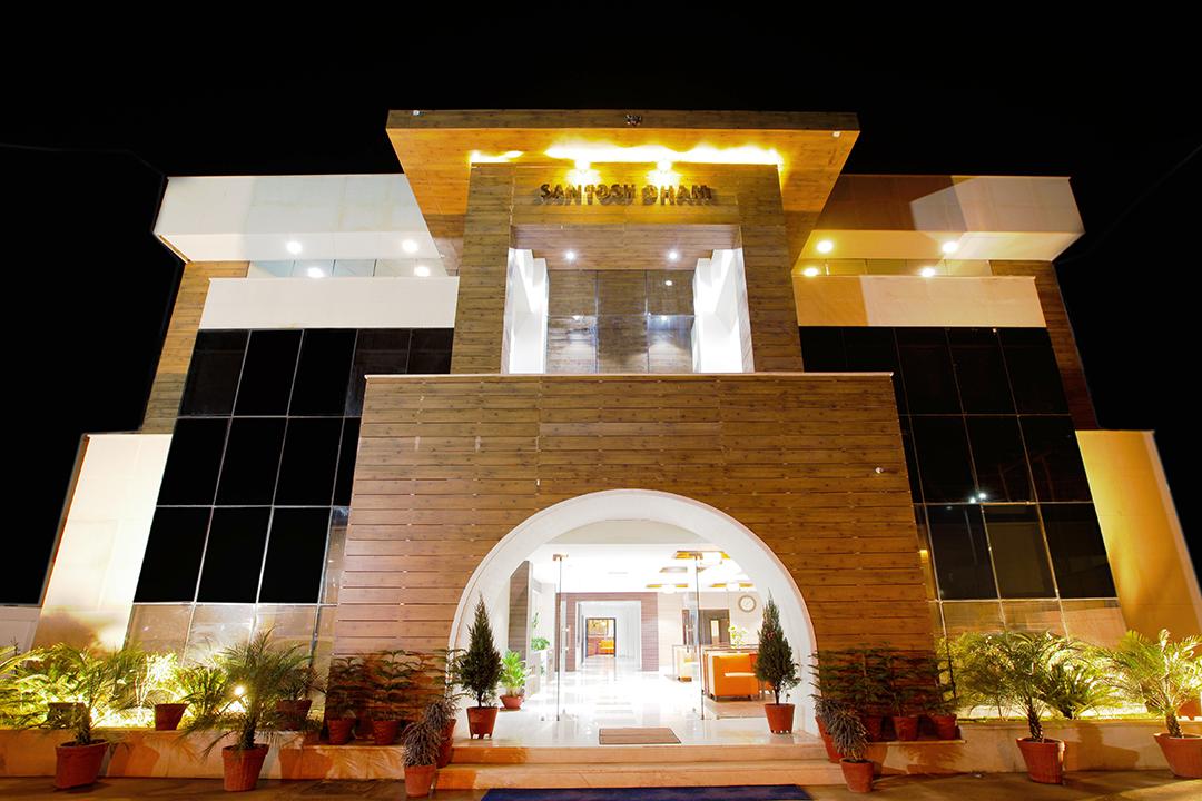 Santosh Dham Hotel Vrindavan